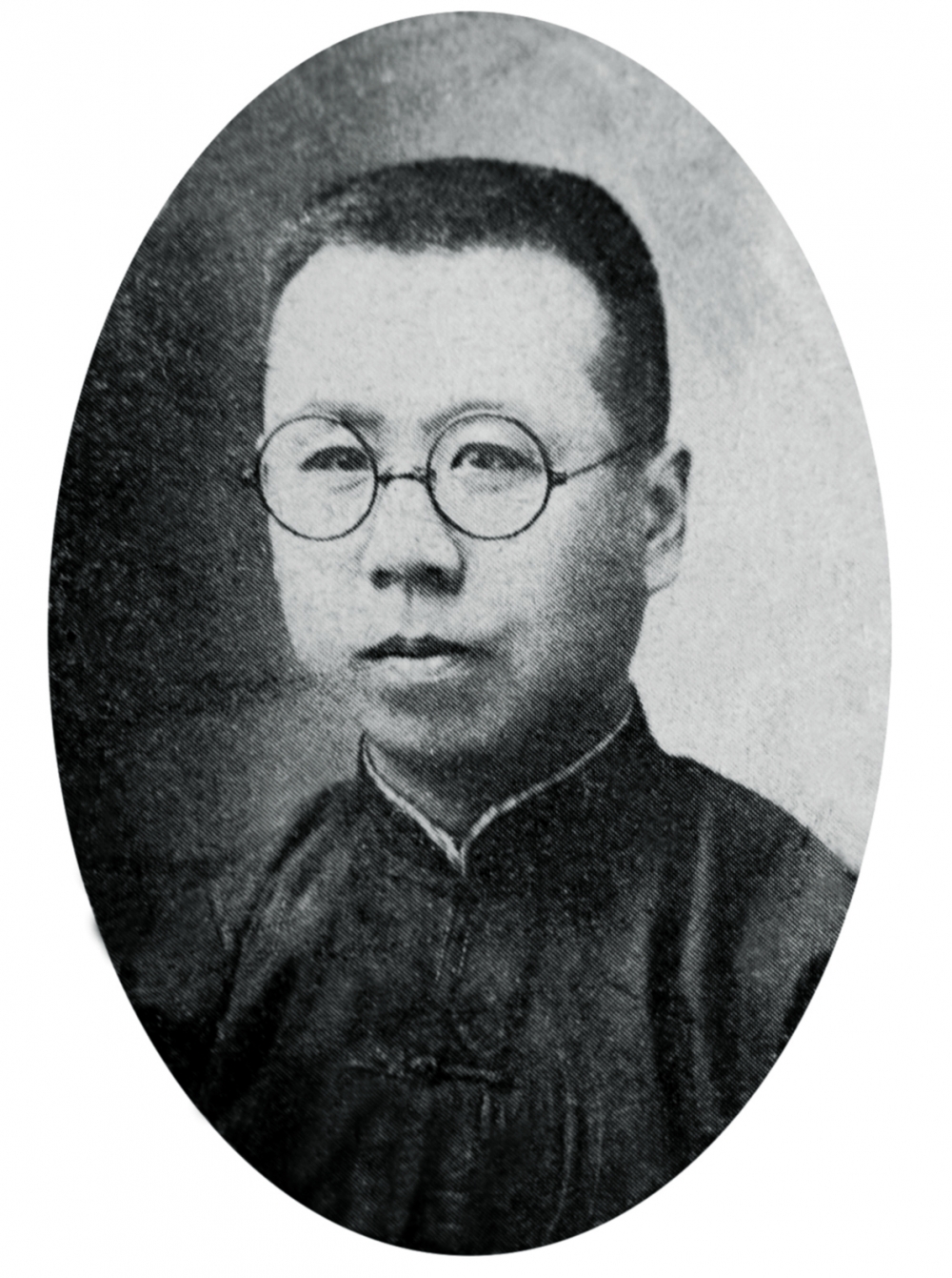 一九二〇年代,国立北平大学艺术学院毕业时照.jpg 916462829654716891