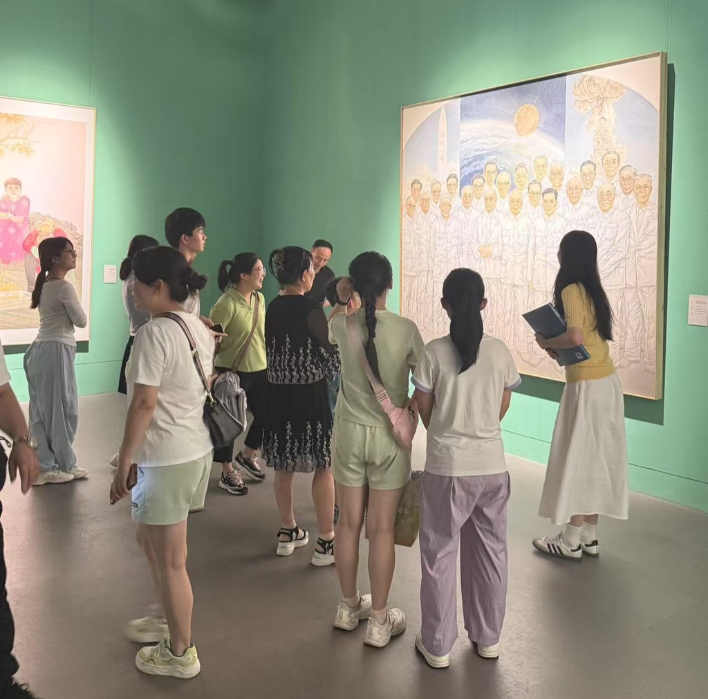 志愿者讲解2
