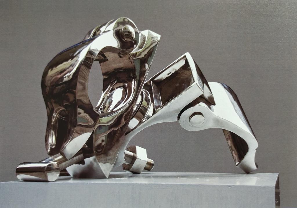 6重庆画院 宗涛 《扣件》 雕塑 60cm×70cm×50cm 2017年