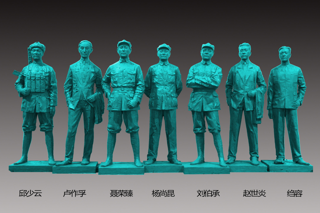 5 作品名称：《重庆力量》，作者：刘强，单位：西南大学美术学院，尺寸：200cm×45cm×80cm,画种：雕塑