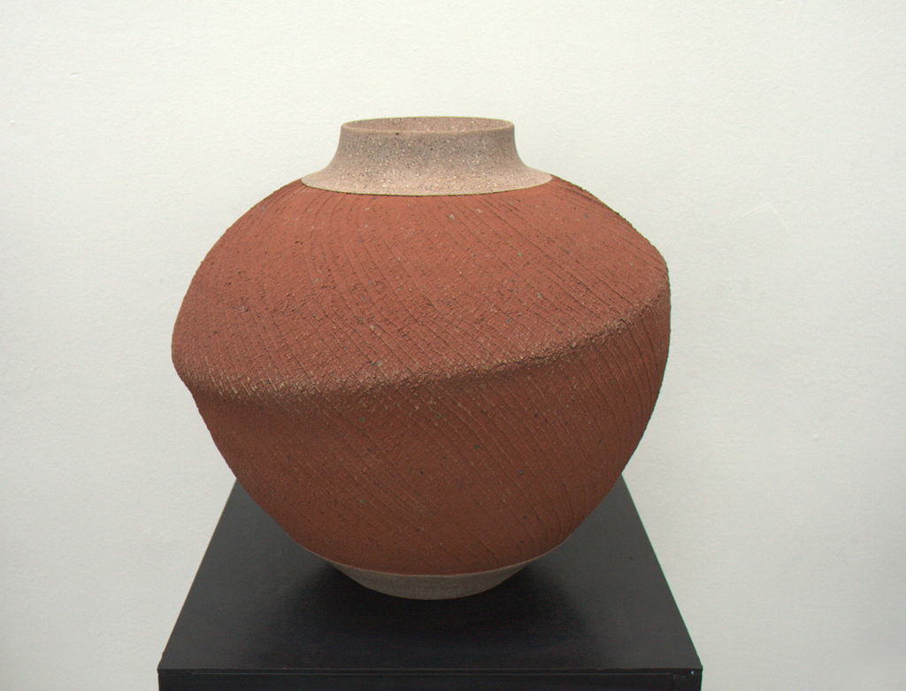 10 秋晚系列系列之六，43x43x43cm，陶、化妆土，2015