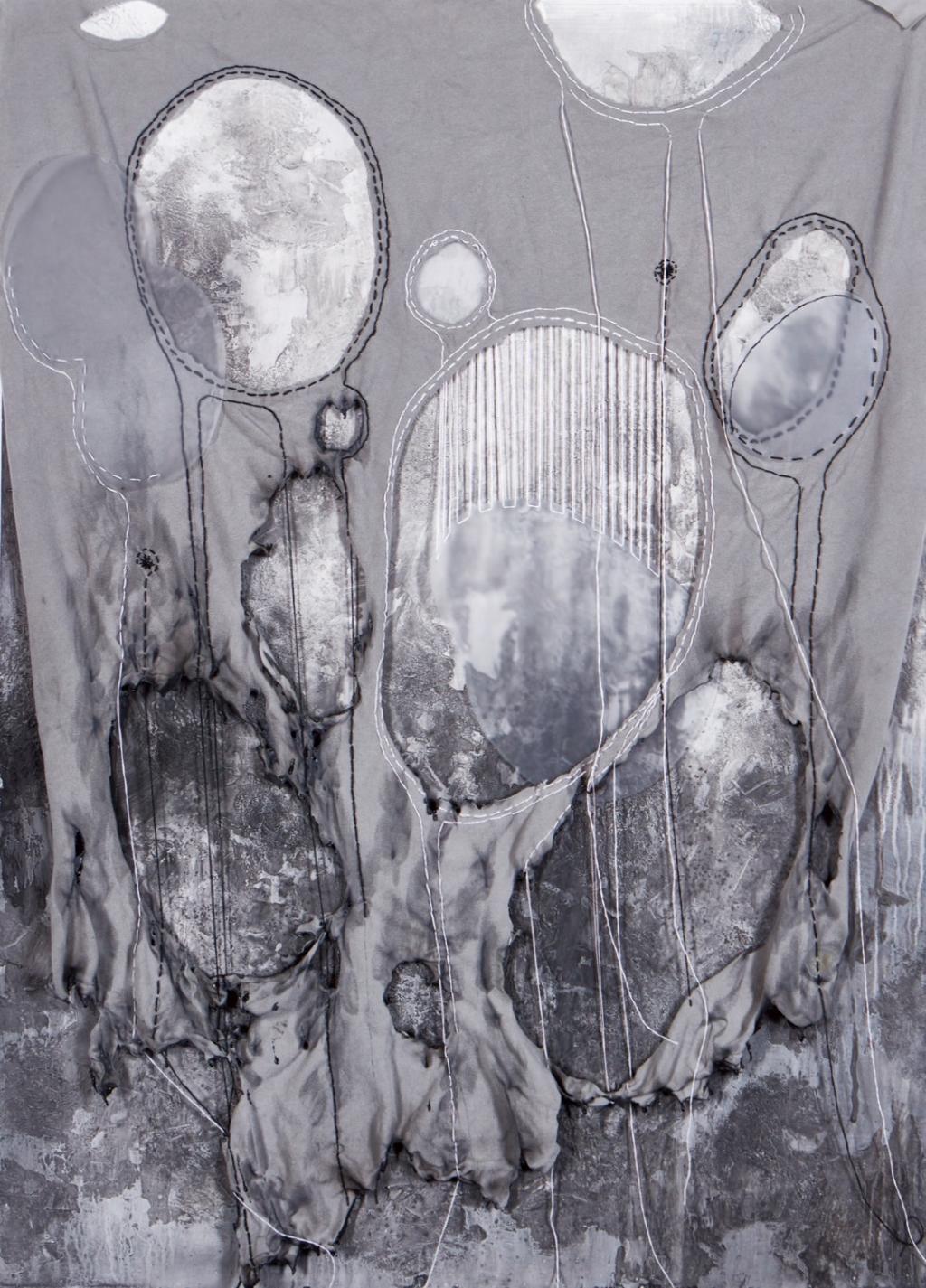 陈巧艾 丝绪 100×76cm 2021年 综合材料：布、线 高雄师范大学美术学系本科班 导师：高嘉宏